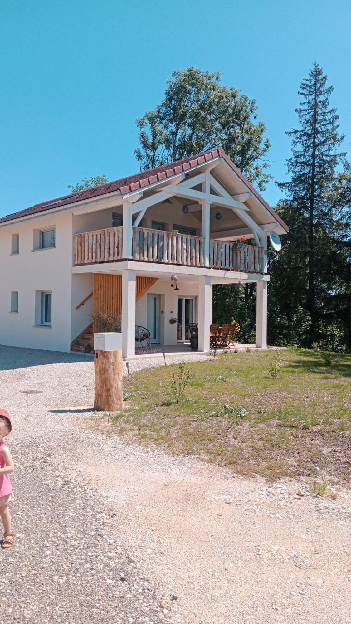Gite Des Roches La Chaux-du-Dombief Exterior photo